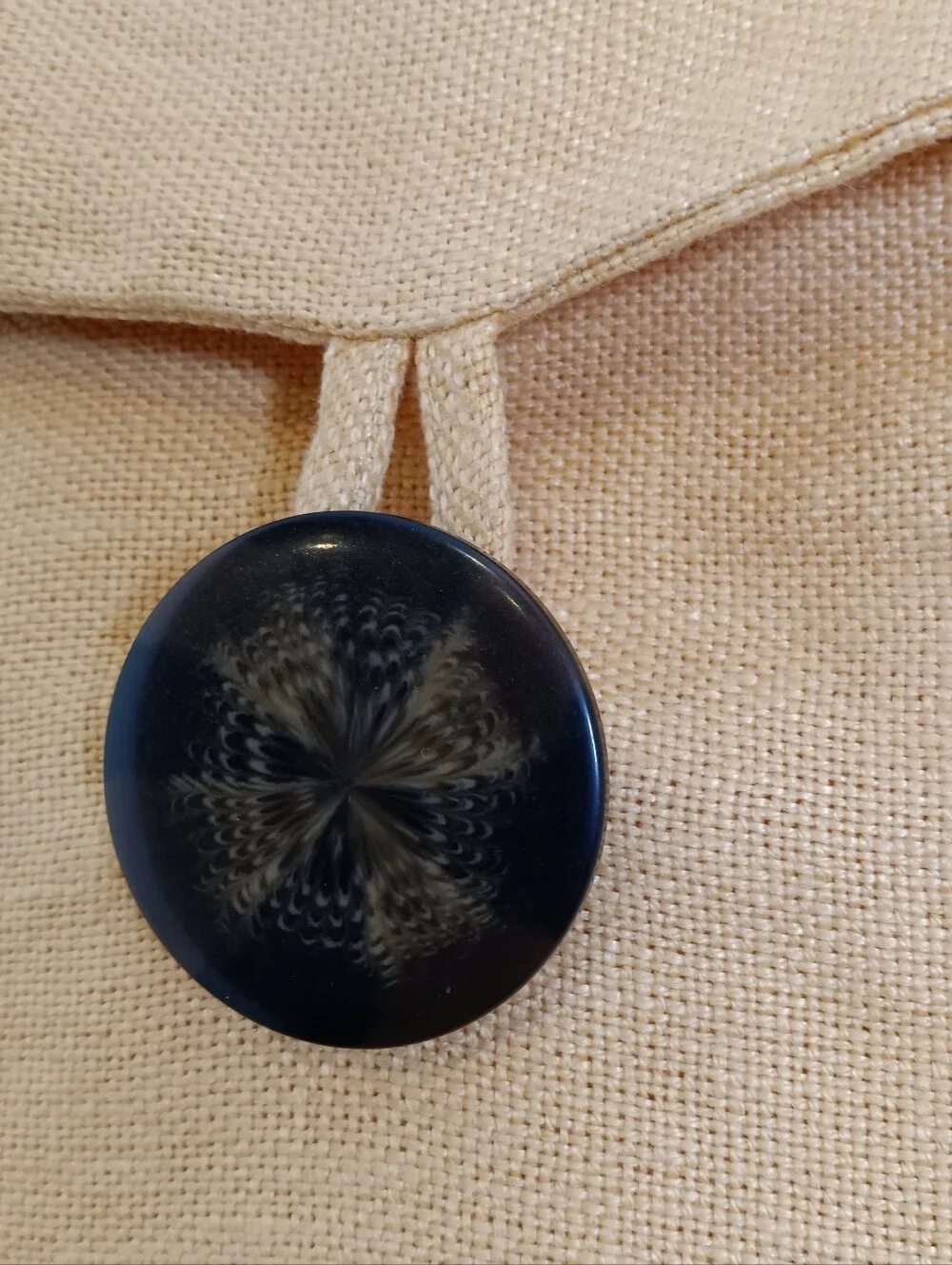 Pottery Barn Linen One Button Throw Pillow 18